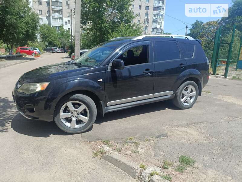 Внедорожник / Кроссовер Mitsubishi Outlander 2008 в Николаеве