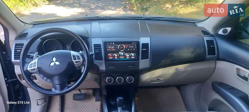 Позашляховик / Кросовер Mitsubishi Outlander 2012 в Верхньодніпровську фото 7 Позашляховик / Кросовер Mitsubishi Outlander 2012 в Верхньодніпровську