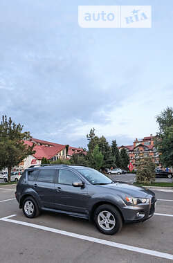 Позашляховик / Кросовер Mitsubishi Outlander 2012 в Одесі