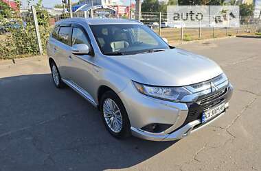 Позашляховик / Кросовер Mitsubishi Outlander 2019 в Харкові