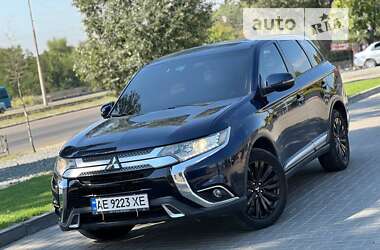 Позашляховик / Кросовер Mitsubishi Outlander 2020 в Дніпрі