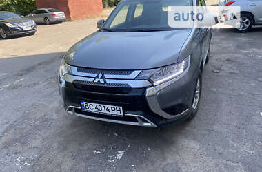 Позашляховик / Кросовер Mitsubishi Outlander 2021 в Львові