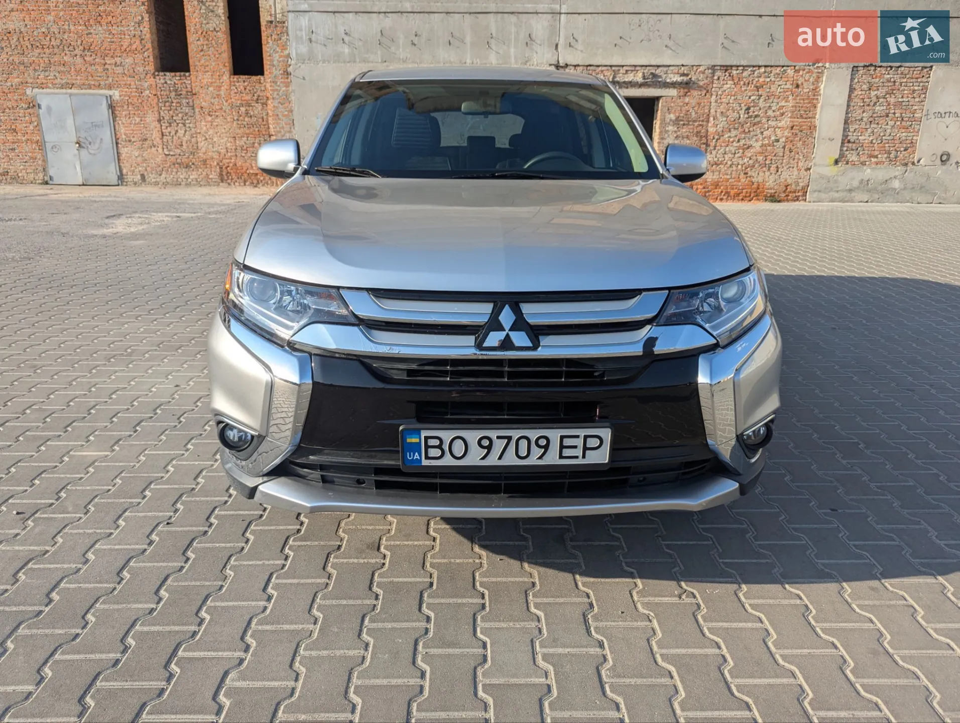 2017 Mitsubishi Outlander - мініатюра 2