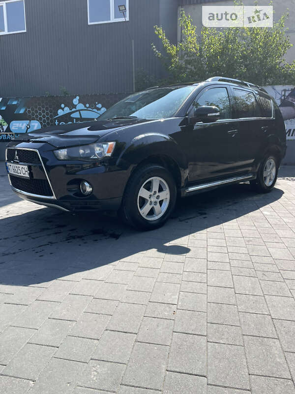 Mitsubishi Outlander 2012
