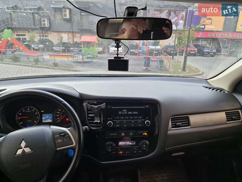 Універсал Mitsubishi Outlander 2013 в Тернополі