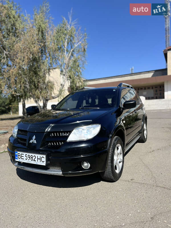 Внедорожник / Кроссовер Mitsubishi Outlander 2007 в Николаеве