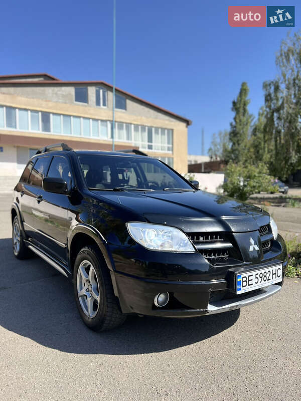 Внедорожник / Кроссовер Mitsubishi Outlander 2007 в Николаеве