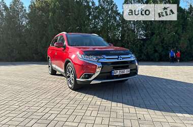 Позашляховик / Кросовер Mitsubishi Outlander 2018 в Запоріжжі