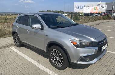 Внедорожник / Кроссовер Mitsubishi Outlander 2018 в Киеве