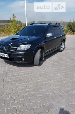 Позашляховик / Кросовер Mitsubishi Outlander 2005 в Голованівську