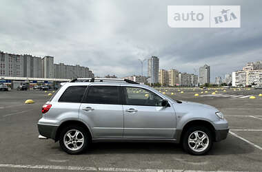 Внедорожник / Кроссовер Mitsubishi Outlander 2006 в Киеве