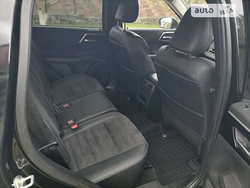 Внедорожник / Кроссовер Mitsubishi Outlander 2021 в Киеве