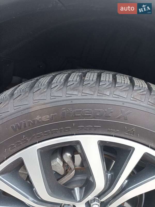 Внедорожник / Кроссовер Mitsubishi Outlander 2015 в Львове