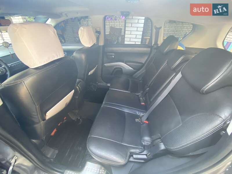 Внедорожник / Кроссовер Mitsubishi Outlander 2008 в Тернополе