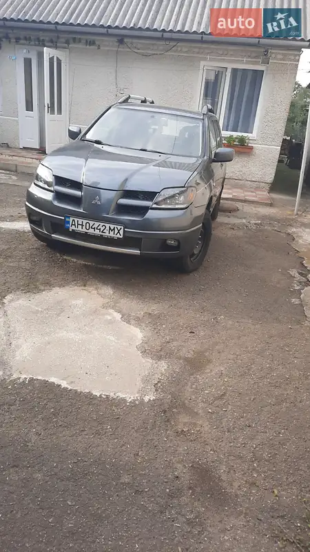 Mitsubishi Outlander 2003