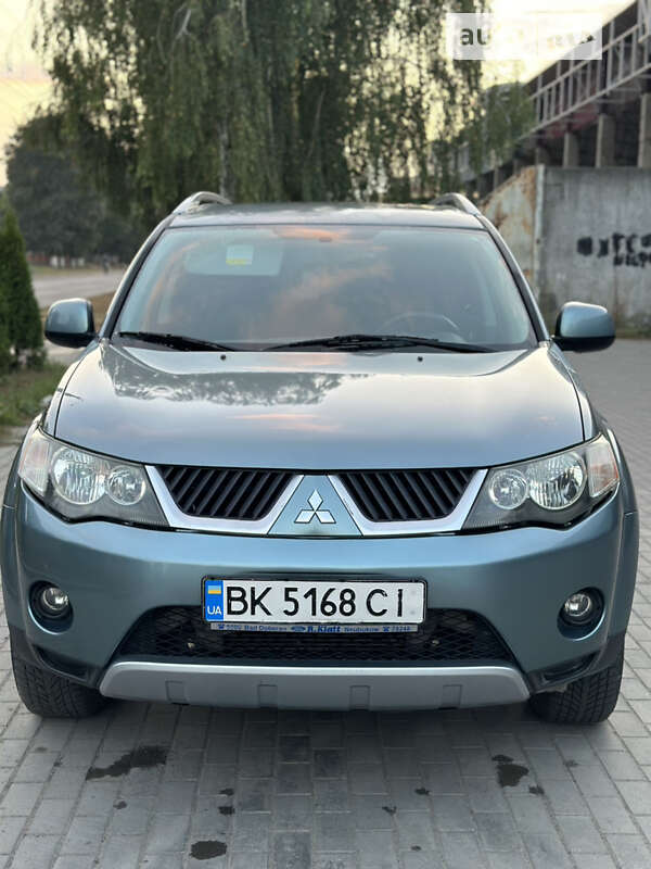 Внедорожник / Кроссовер Mitsubishi Outlander 2008 в Березному фото 2 Внедорожник / Кроссовер Mitsubishi Outlander 2008 в Березному