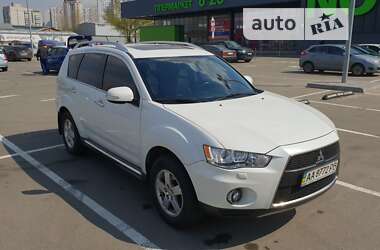 Позашляховик / Кросовер Mitsubishi Outlander 2010 в Києві