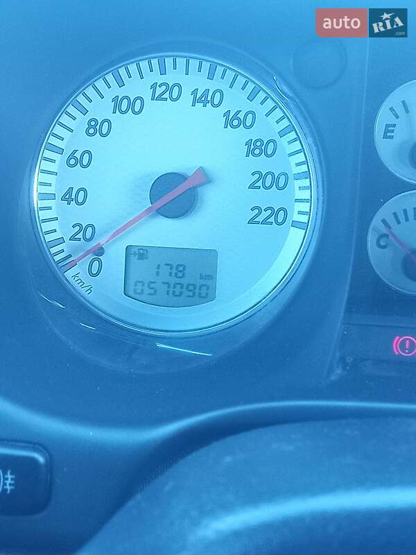 Внедорожник / Кроссовер Mitsubishi Outlander 2008 в Изюме фото 6 Внедорожник / Кроссовер Mitsubishi Outlander 2008 в Изюме