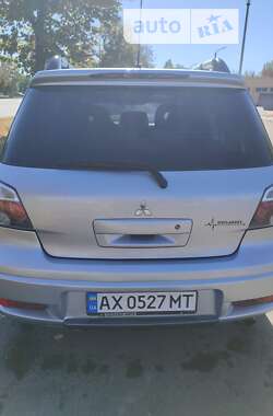 Внедорожник / Кроссовер Mitsubishi Outlander 2006 в Харькове