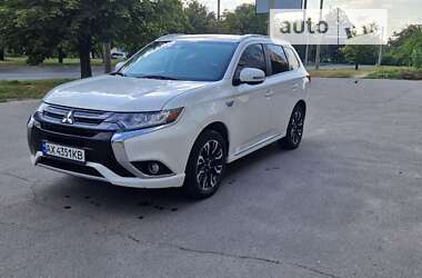 Позашляховик / Кросовер Mitsubishi Outlander 2018 в Харкові