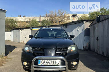 Внедорожник / Кроссовер Mitsubishi Outlander 2006 в Киеве