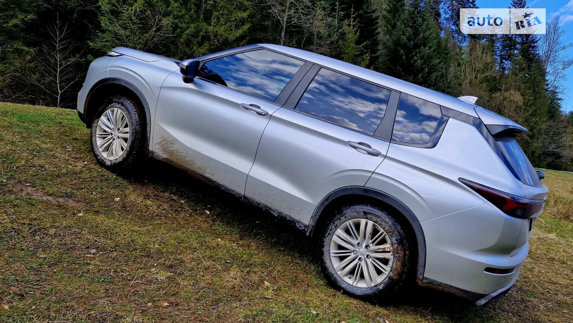 2021 Mitsubishi Outlander - мініатюра 6