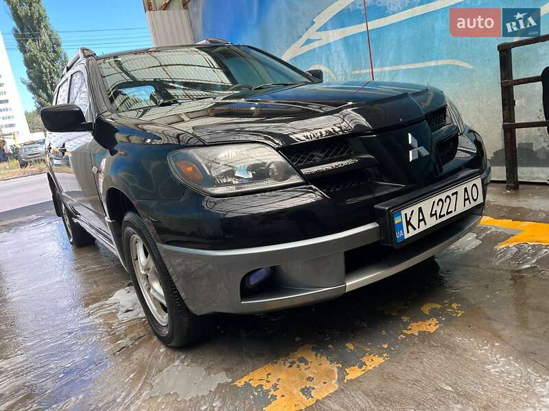 Mitsubishi Outlander 2004