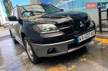 Внедорожник / Кроссовер Mitsubishi Outlander 2004 в 
