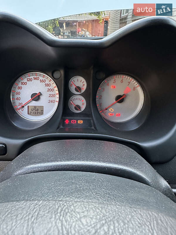 Внедорожник / Кроссовер Mitsubishi Outlander 2005 в Полтаве