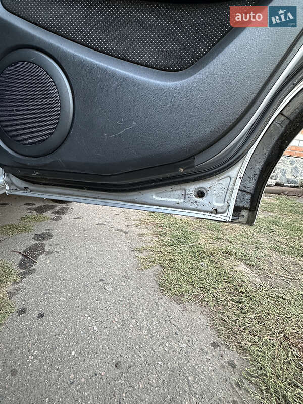 Внедорожник / Кроссовер Mitsubishi Outlander 2005 в Полтаве