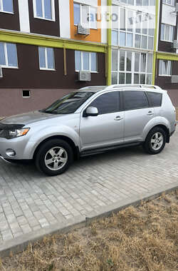 Внедорожник / Кроссовер Mitsubishi Outlander 2009 в Полтаве