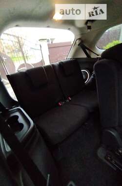 Внедорожник / Кроссовер Mitsubishi Outlander 2012 в 