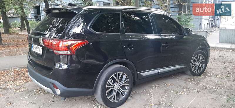 Mitsubishi Outlander 2017