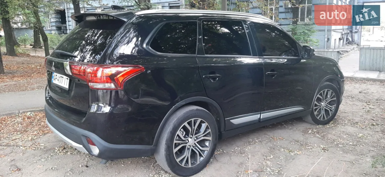 2018 Mitsubishi Outlander - мініатюра 17