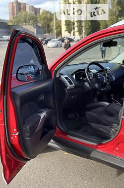Внедорожник / Кроссовер Mitsubishi Outlander 2009 в 