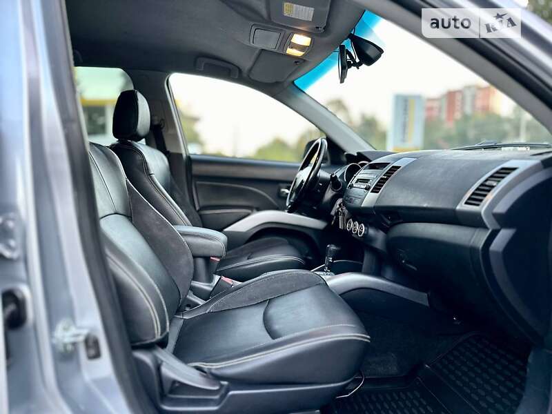 Внедорожник / Кроссовер Mitsubishi Outlander 2008 в Днепре