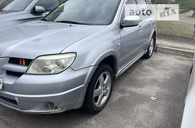 Позашляховик / Кросовер Mitsubishi Outlander 2007 в Києві