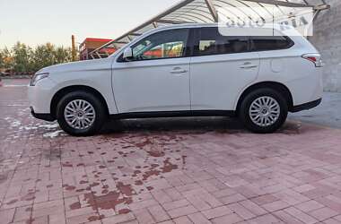 Позашляховик / Кросовер Mitsubishi Outlander 2013 в Рівному