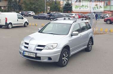 Позашляховик / Кросовер Mitsubishi Outlander 2006 в Києві