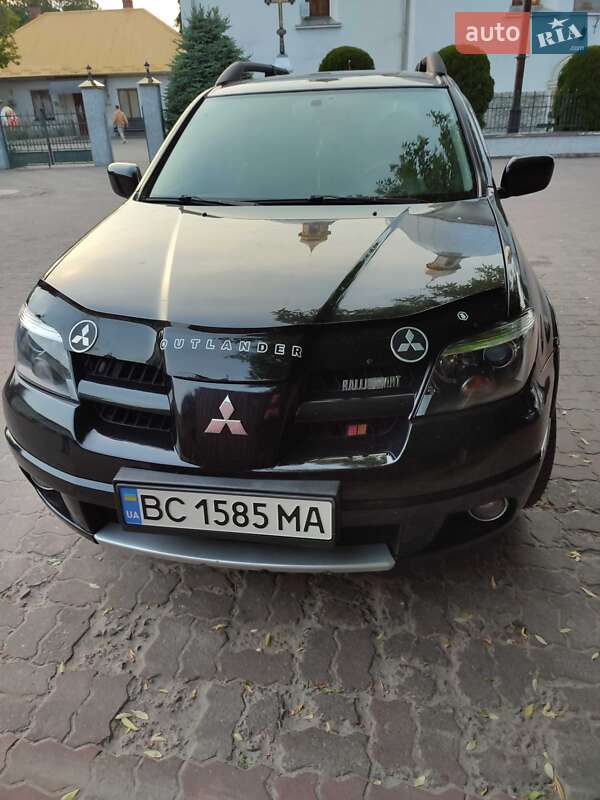 Внедорожник / Кроссовер Mitsubishi Outlander 2007 в Городке