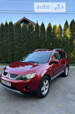 Внедорожник / Кроссовер Mitsubishi Outlander 2008 в Киеве