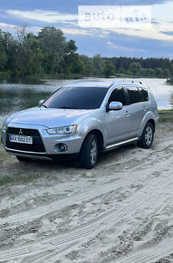 Внедорожник / Кроссовер Mitsubishi Outlander 2010 в Харькове