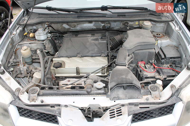 Внедорожник / Кроссовер Mitsubishi Outlander 2003 в Киеве