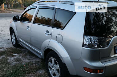 Внедорожник / Кроссовер Mitsubishi Outlander 2009 в Киеве