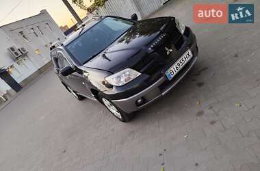 Позашляховик / Кросовер Mitsubishi Outlander 2006 в Миргороді