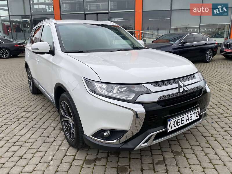 Mitsubishi Outlander 