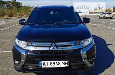 Внедорожник / Кроссовер Mitsubishi Outlander 2018 в Киеве