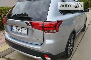 Позашляховик / Кросовер Mitsubishi Outlander 2015 в Одесі