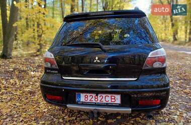 Внедорожник / Кроссовер Mitsubishi Outlander 2006 в Гайсине