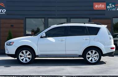 Внедорожник / Кроссовер Mitsubishi Outlander 2011 в Ровно